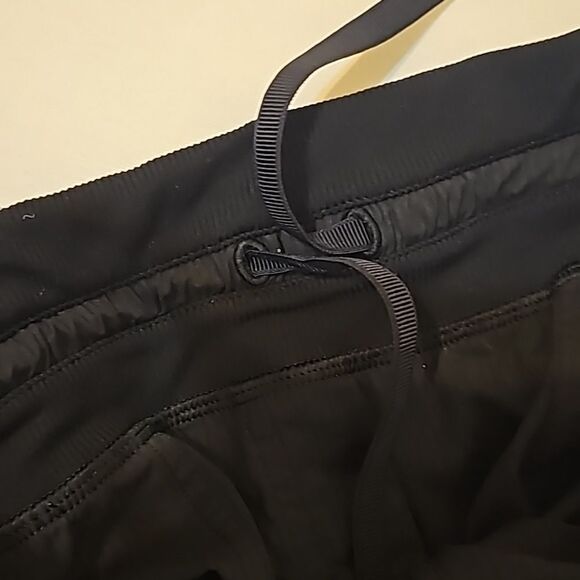 lululemon joggers size 6 - Picture 10 of 12